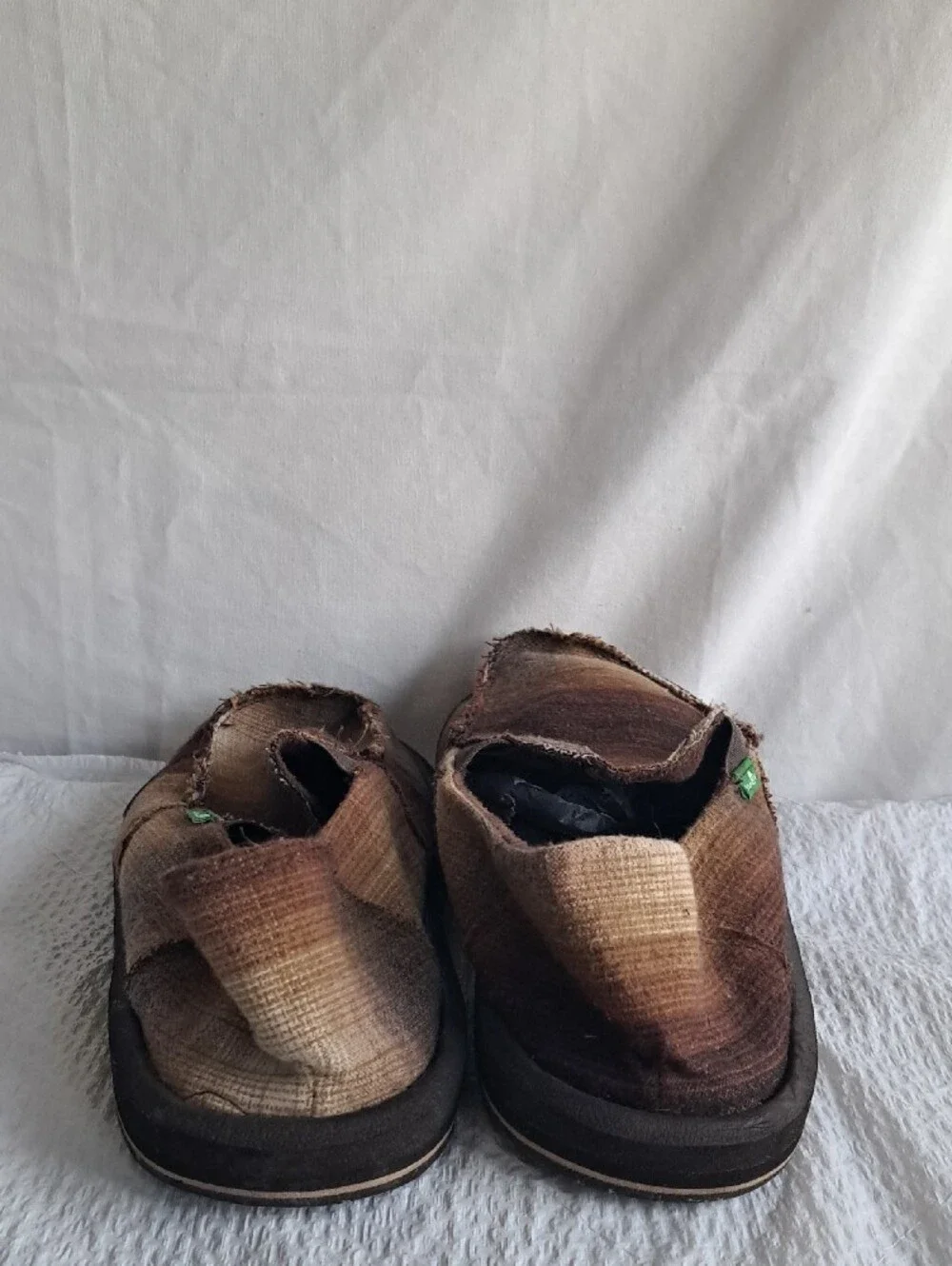 Sanuk comfortable men